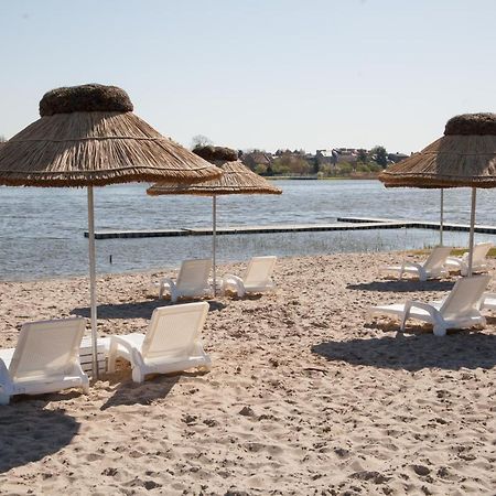 Camping Oaza Blonie Kornik Domki Standard - 3 Pokoje المظهر الخارجي الصورة