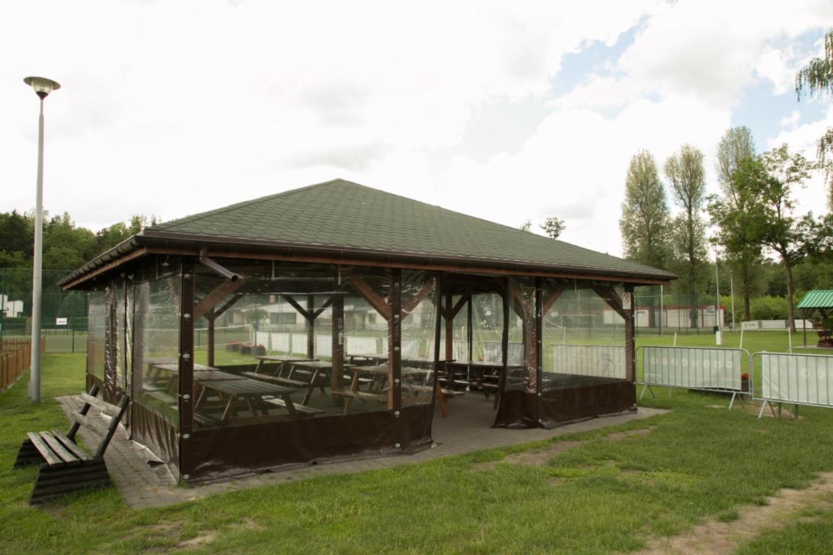 Camping Oaza Blonie Kornik Domki Standard - 3 Pokoje المظهر الخارجي الصورة