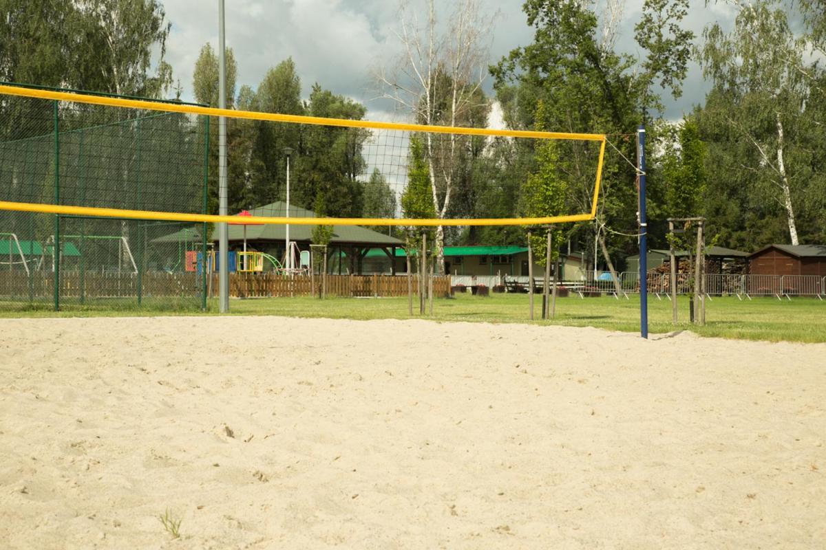 Camping Oaza Blonie Kornik Domki Standard - 3 Pokoje المظهر الخارجي الصورة