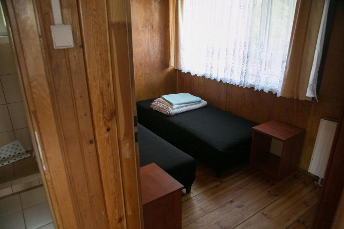 Camping Oaza Blonie Kornik Domki Standard - 3 Pokoje المظهر الخارجي الصورة