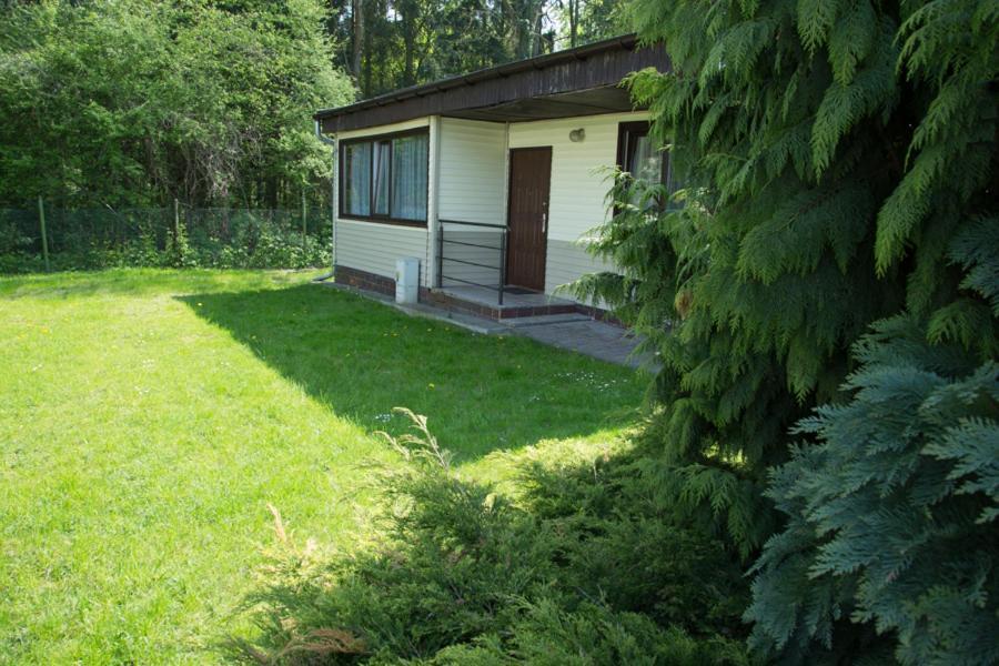 Camping Oaza Blonie Kornik Domki Standard - 3 Pokoje المظهر الخارجي الصورة